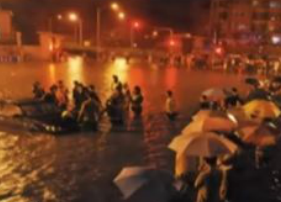 Firefighters And Civilian Rescuers Attempt To Pull Out Submerged Vehicles At Guangqumen featured image