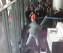 Chinese Official Flips Out After Missing His Flight At Kunming Airport [UPDATE]