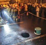 Girl disappears down manhole featured image