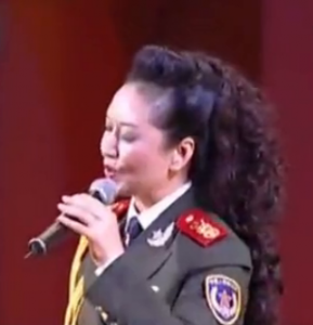 Peng Liyuan singing in Russian featured image2