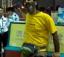 Foreigner At Sanya Airport Loses It, Gets Progressively Deranged In The Face Of Reason, Makes Mockery Of Chinese Language