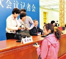 Following Press Conference, Reporters Race To Steal A Drink From New Chinese Premier’s Bottled Water