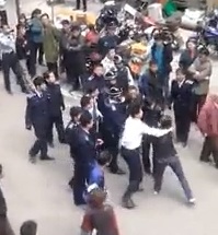 Chengguan brawl with townsfolk featured image