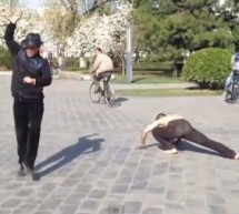 Old Men In Beijing Park Give The Wackiest Interpretative Gangnam Dance We’ve Ever Seen