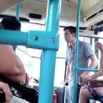 Foreigner berates bus driver in Chengdu