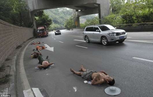 Nap on Chinese roadside