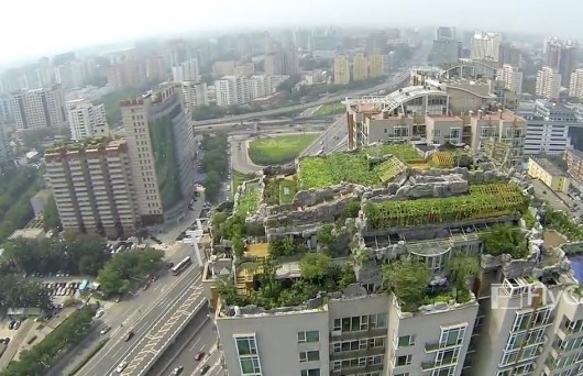 Bird's-eye view of high-rise villa