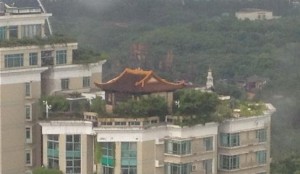 Rooftop temple in Shenzhen