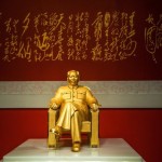Gold Mao statue